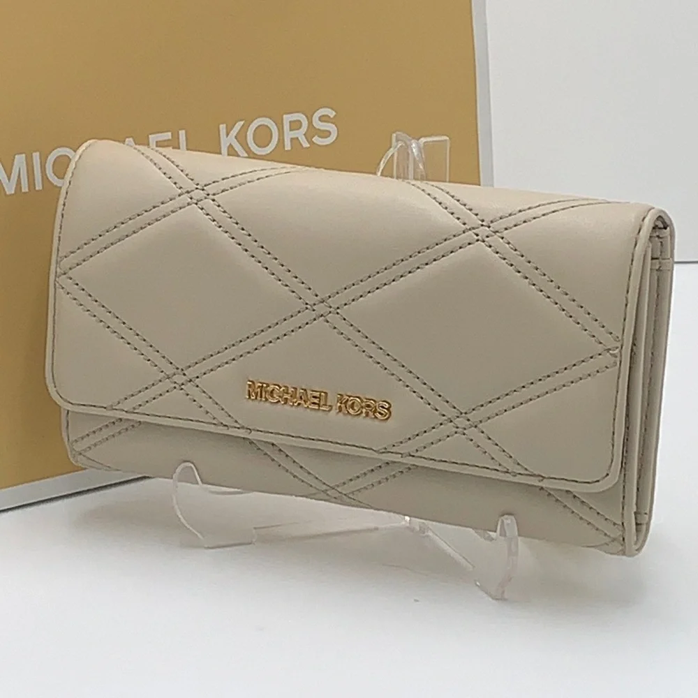 MICHAEL KORS JET SET TRAVEL LARGE TRIFOLD WALLET LIGHT SAND COLOR